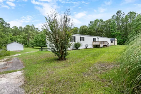 4640 Smith Briggs Ln, Leland, NC 28451