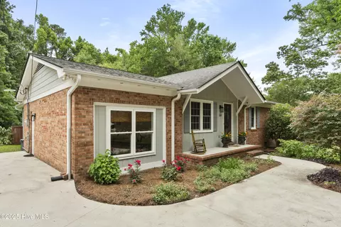 109 Dilworth Rd, Wilmington, NC 28411