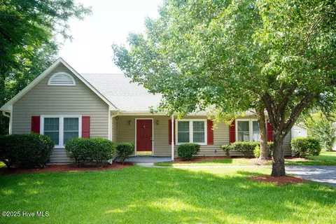 4419 Bridgeport Dr, Wilmington, NC 28411
