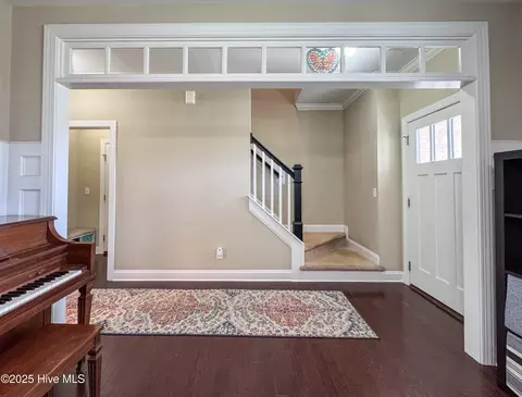 Entry Way - 123 Center Dr, Hampstead, NC 28443 photo 4 of 7