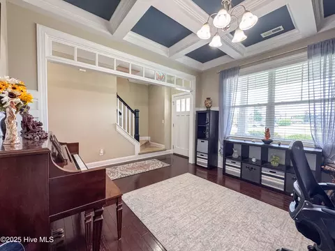 Entry Way - 123 Center Dr, Hampstead, NC 28443 photo 2 of 7