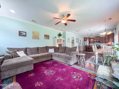 Living - 123 Center Dr, Hampstead, NC 28443 photo 2 of 3