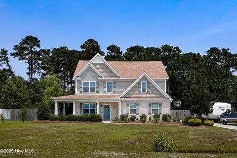 Exterior - 123 Center Dr, Hampstead, NC 28443 photo 11 of 12