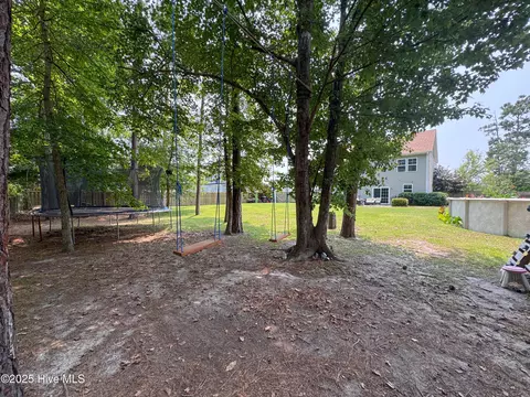 Exterior - 123 Center Dr, Hampstead, NC 28443 photo 6 of 12
