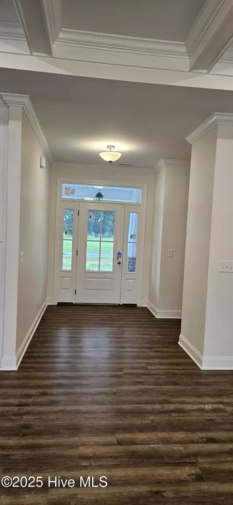 Entry Way - 145 Eagle Point Ln, Clinton, NC 28328 photo 1 of 2