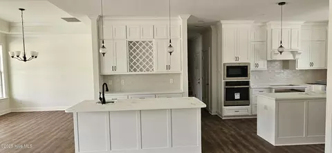 Kitchen - 145 Eagle Point Ln, Clinton, NC 28328 photo 1 of 2
