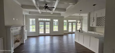 Living - 145 Eagle Point Ln, Clinton, NC 28328 photo 2 of 3