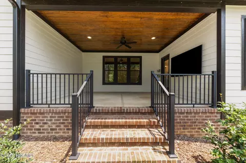 499 Longleaf Dr, West End, NC 27376 photo 8