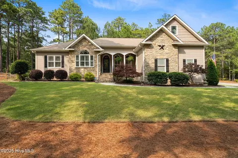 195 Devonshire Ave W, Seven Lakes, NC 27376