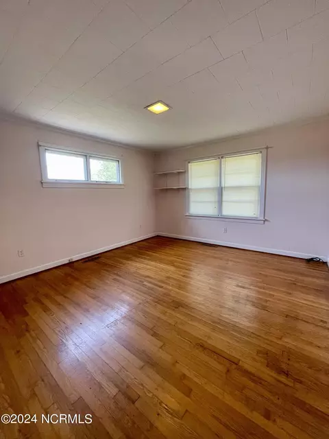 Bedroom - 1222 Meadow Branch Rd, Williamston, NC 27892 photo 5 of 7