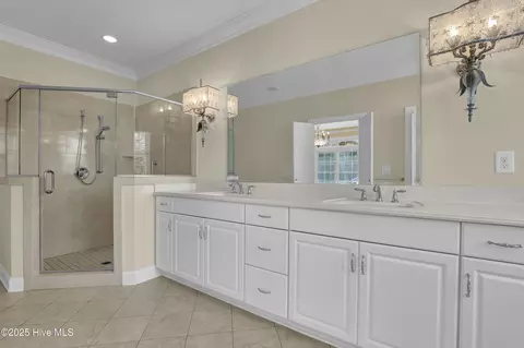 Bath - 120 E High Bluff Dr, Hampstead, NC 28443 photo 2 of 9