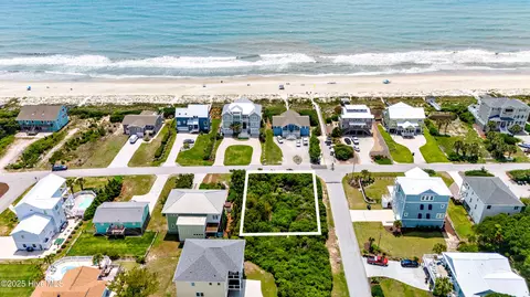 100 James Dr, Emerald Isle, NC 28594