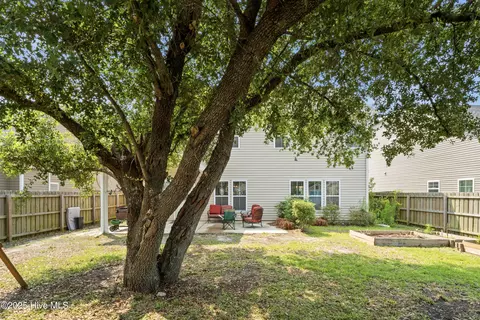 Exterior - 97 Violetear Rdg, Hampstead, NC 28443 photo 7 of 11
