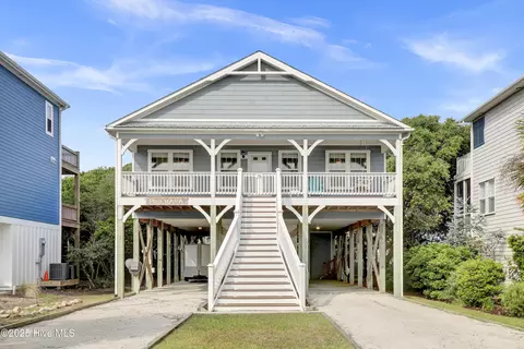 109 Atkinson Rd, Surf City, NC 28445