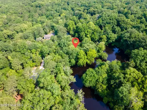 366 Paul Dr, Trenton, NC 28585