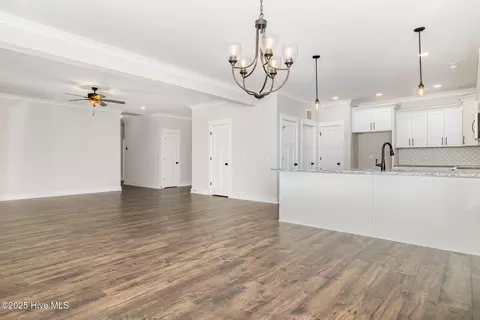 145 Tee Dr, Selma, NC 27576 photo 10