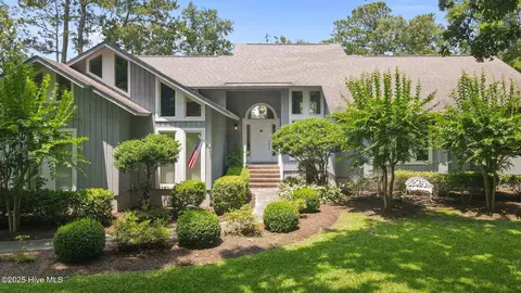 4105 Schooner Cir, Oriental, NC 28571