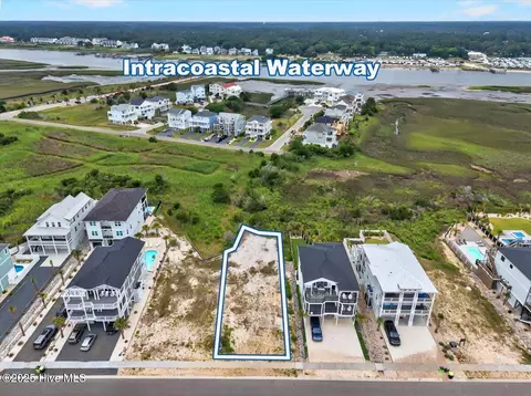 17 Grande View Dr, Ocean Isle Beach, NC 28469
