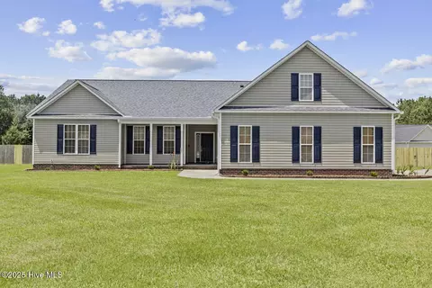 201 San Antonio Trl, Jacksonville, NC 28546