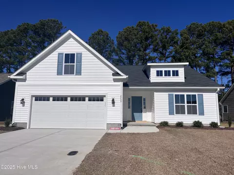 2209 Rhinestone Dr, Winterville, NC 28590