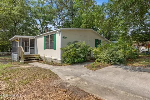 630 Dogwood Dr, Sunset Beach, NC 28468