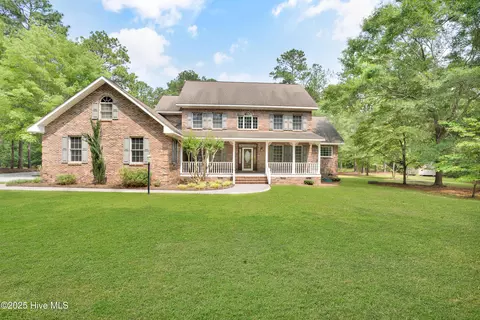 109 Country Club Dr, Rockingham, NC 28379