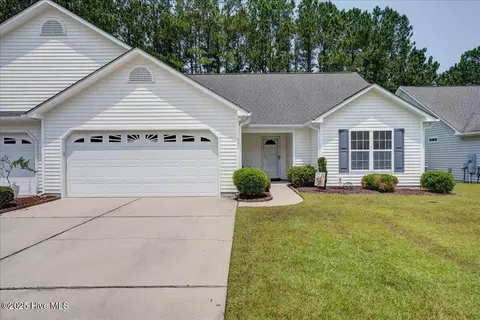 131 Tiger Woods Pl, New Bern, NC 28560
