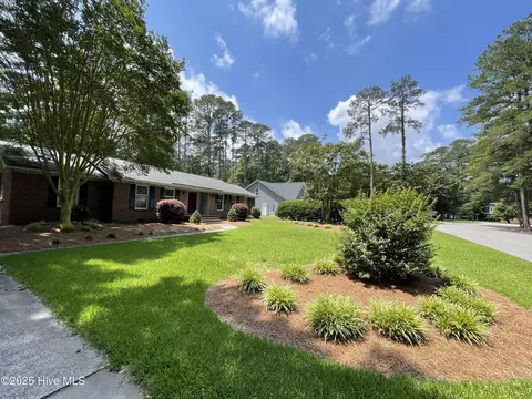 104 Ironwood Dr, Greenville, NC 27834