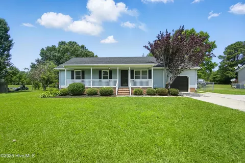 1204 Stacie Dr, Elizabeth City, NC 27909