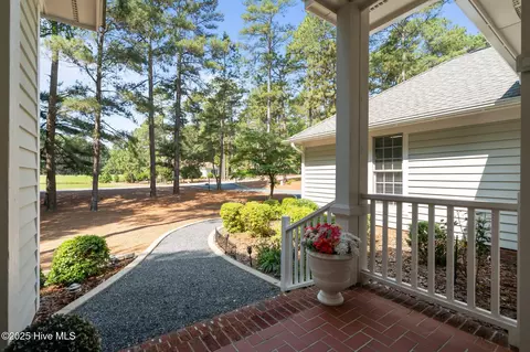 50 Glasgow Dr, Pinehurst, NC 28374 photo 4