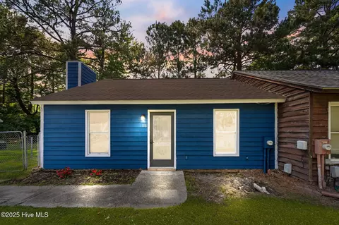 118 Corey Cir, Jacksonville, NC 28546