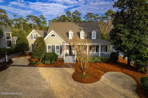 111 Camp Morehead Dr, Morehead City, NC 28557