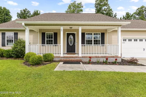 159 Louie Ln, Jacksonville, NC 28540