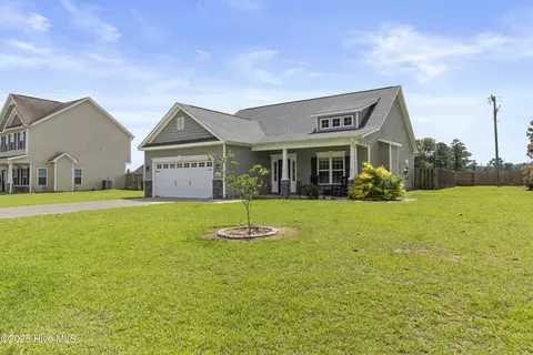 100 Maidstone Dr, Richlands, NC 28574