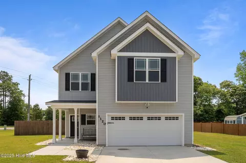 1120 Farmhouse Ln, Jacksonville, NC 28546