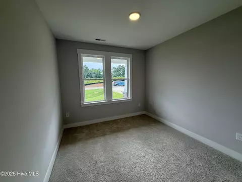 165 Tee Dr, Selma, NC 27576 photo 9