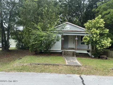 1707 Asheville St, New Bern, NC 28560
