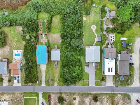 716 W Dolphin Dr, Oak Island, NC 28465
