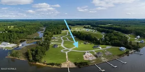 975 W 999 W Burton Farm Dr, Minnesott Beach, NC 28510