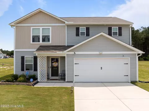 3379 Danfield Dr, Kinston, NC 28504