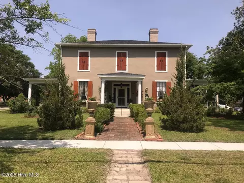 601 Saint Patrick St, Tarboro, NC 27886