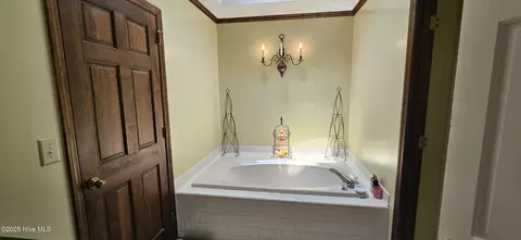 303 E Arrowhead Dr, Clinton, NC 28328 photo 20
