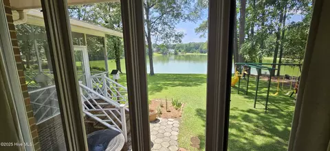 303 E Arrowhead Dr, Clinton, NC 28328 photo 19