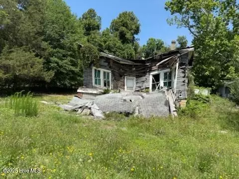 340 S Stephens St, Southern Pines, NC 28387