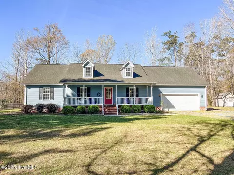 393 Knollwood Dr, Hampstead, NC 28443