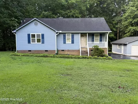 535 Hillcrest Dr, Garner, NC 27529