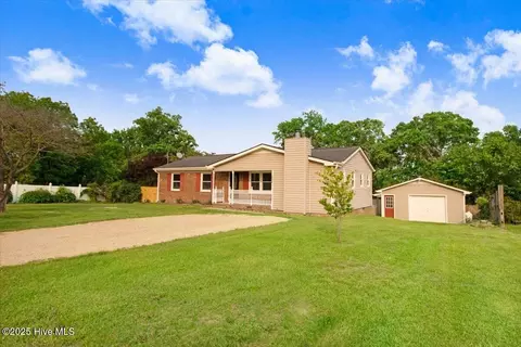 226 Bryant Cir, Goldsboro, NC 27534