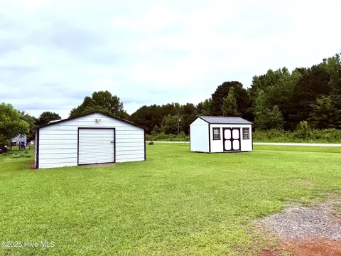 3682 Titan Roberts Rd, Erwin, NC 28339 photo 5