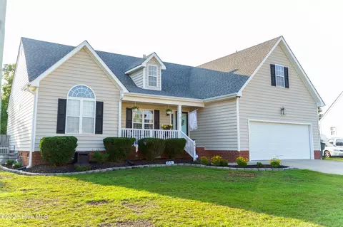 753 Fox Chase Ln, Winterville, NC 28590