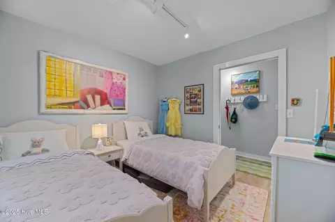 Bedroom - 5715 Sloop Ct, New Bern, NC 28560 photo 4 of 4